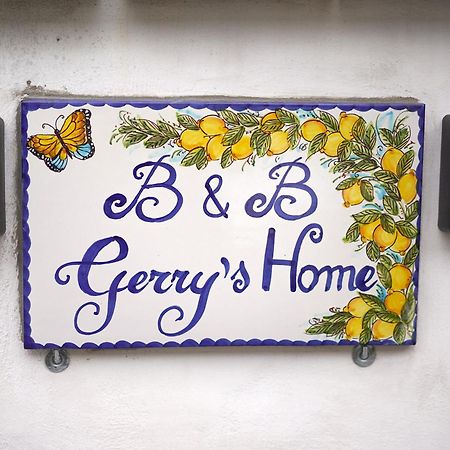 B&B Gerry 'S Home Amalfi Coast Vietri Buitenkant foto