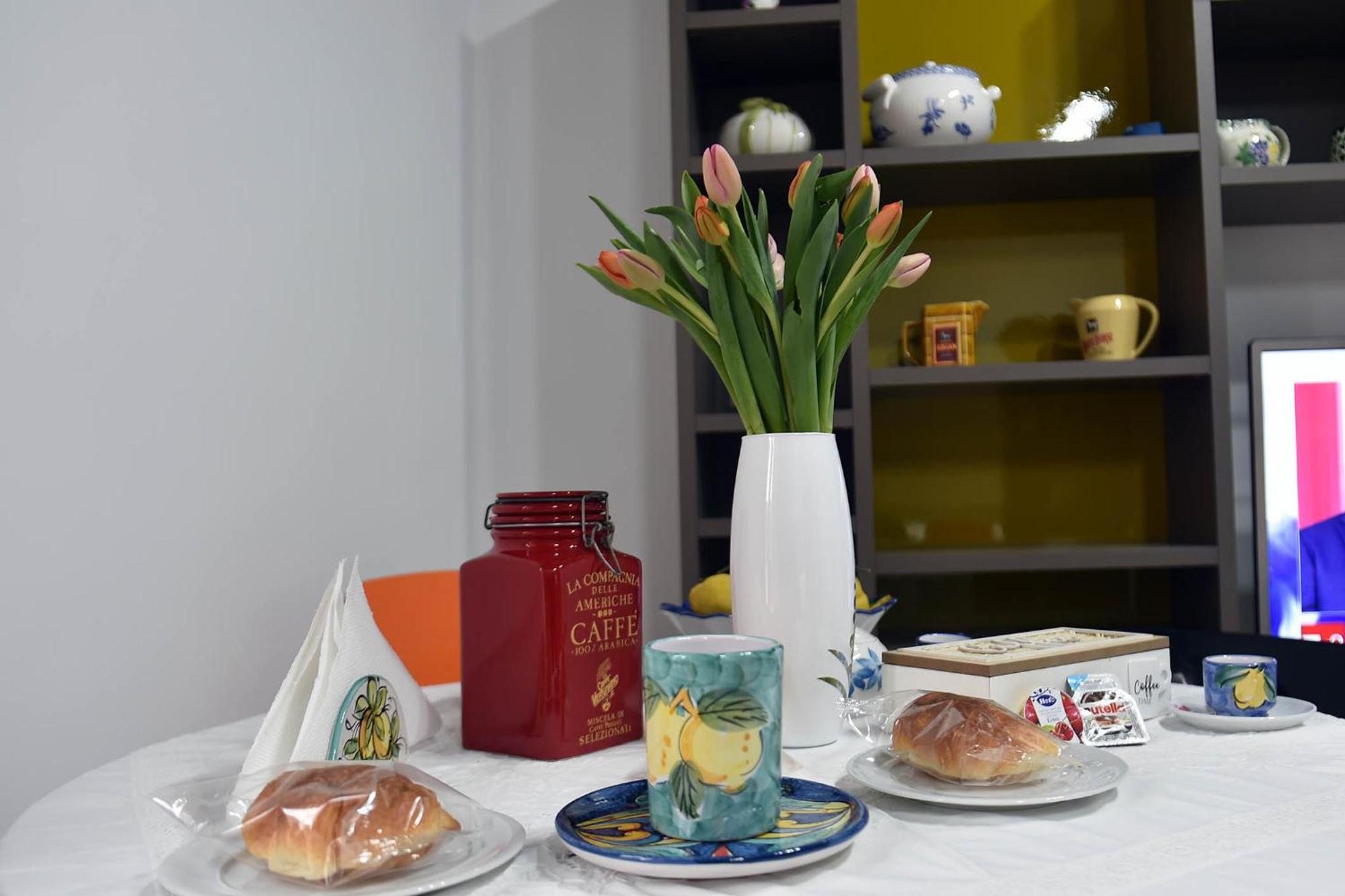 B&B Gerry 'S Home Amalfi Coast Vietri Buitenkant foto